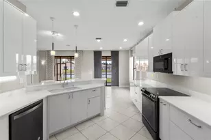 4160 MacKay Falls Terrace, Sarasota, FL 34243 - Photo 17