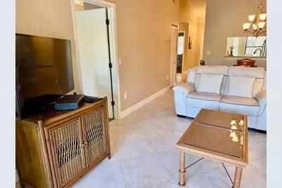 4330 47th Avenue W #202, Bradenton, FL 34210 - Photo 11