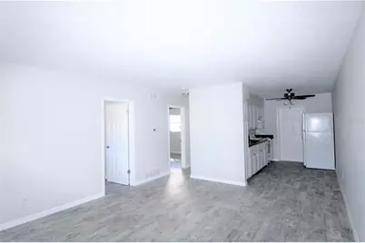 6377 Gateway Avenue #6377, Sarasota, FL 34231 - Photo 3