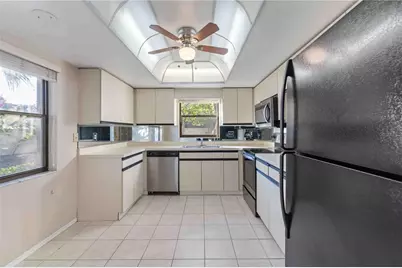 121 Oak Hill Drive #1, Sarasota, FL 34232 - Photo 17