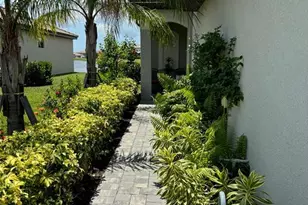 5410 Mystic Water Cv, Bradenton, FL 34211 - Photo 3