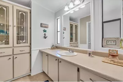 8416 Imperial Circle, Palmetto, FL 34221 - Photo 21