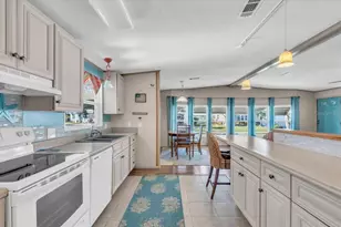 8416 Imperial Cir, Palmetto, FL 34221 - Photo 15