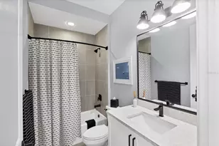 8020 Clearwater Ct, Sarasota, FL 34241 - Photo 23