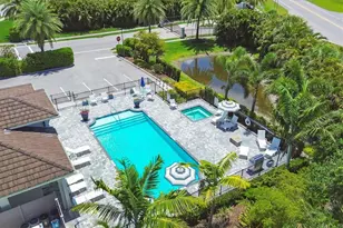 8020 Clearwater Ct, Sarasota, FL 34241 - Photo 41