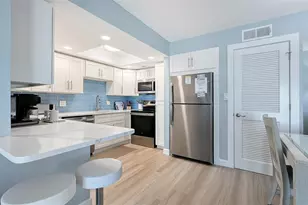 6310 Midnight Pass Rd, Sarasota, FL 34242 - Photo 9