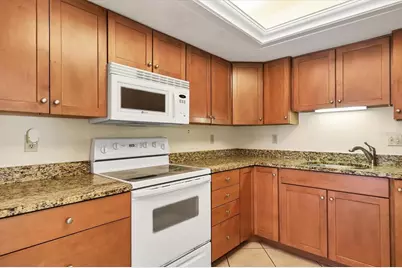 3629 Longmeadow #38, Sarasota, FL 34235 - Photo 11