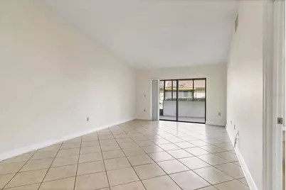 3629 Longmeadow #38, Sarasota, FL 34235 - Photo 7