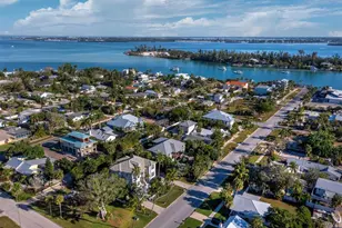 651 Broadway St, Longboat Key, FL 34228 - Photo 49