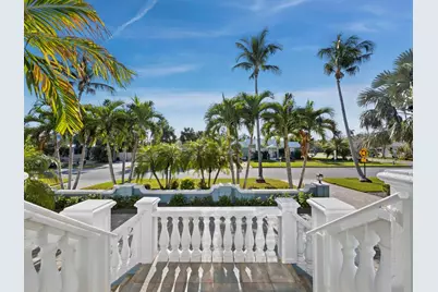 651 Broadway Street, Longboat Key, FL 34228 - Photo 5