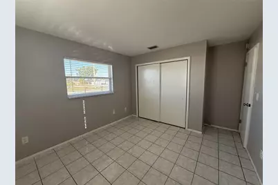 516 Briarwood Road, Venice, FL 34293 - Photo 9