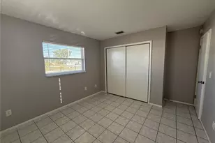 516 Briarwood Rd, Venice, FL 34293 - Photo 9