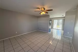 516 Briarwood Rd, Venice, FL 34293 - Photo 3