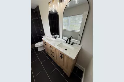 3135 Alta Vista Street, Sarasota, FL 34237 - Photo 19