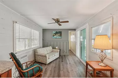 111 Lakeview Drive, Palmetto, FL 34221 - Photo 5