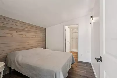 111 Lakeview Drive, Palmetto, FL 34221 - Photo 11