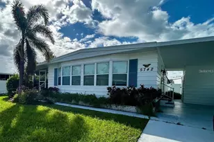 5742 Camelot Dr N, Sarasota, FL 34233 - Photo 1