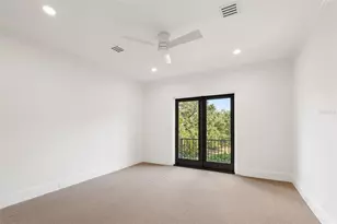 3000 Southwest Dr, Sarasota, FL 34239 - Photo 45