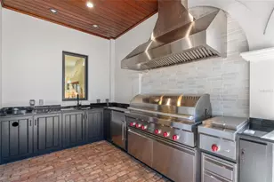 3000 Southwest Dr, Sarasota, FL 34239 - Photo 55