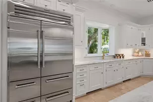 3000 Southwest Dr, Sarasota, FL 34239 - Photo 19