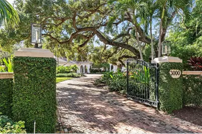3000 Southwest Drive, Sarasota, FL 34239 - Photo 7