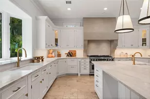 3000 Southwest Dr, Sarasota, FL 34239 - Photo 19