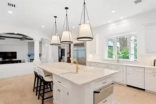 3000 Southwest Dr, Sarasota, FL 34239 - Photo 21