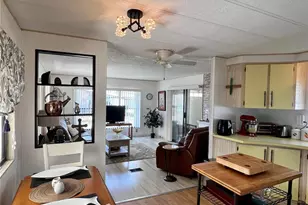 808 53rd Ave E, Bradenton, FL 34203 - Photo 9