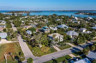 641 Broadway St, Longboat Key, FL 34228 - Photo 1