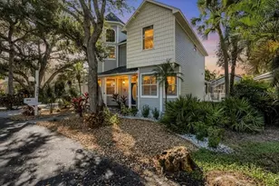 2306 64th St W, Bradenton, FL 34209 - Photo 3