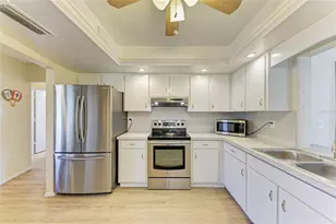 1335 Whispering Ln, Venice, FL 34285 - Photo 7