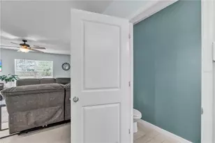 5132 Willow Breeze Wy, Palmetto, FL 34221 - Photo 7