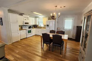 3324 Spanish Oak Terrace, Sarasota, FL 34237 - Photo 9