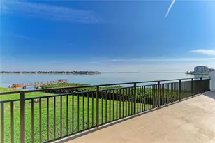 5700 Escondida Blvd S, Saint Petersburg, FL 33715 - Photo 15