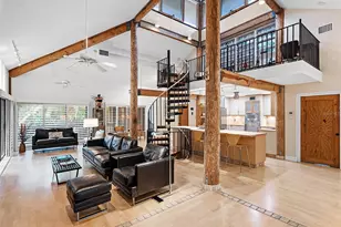 2613 Temple St, Sarasota, FL 34239 - Photo 9