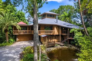 2613 Temple St, Sarasota, FL 34239 - Photo 1