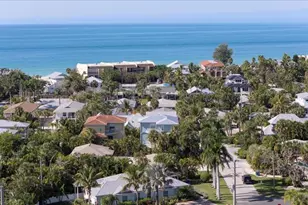 201 57th St, Holmes Beach, FL 34217 - Photo 47