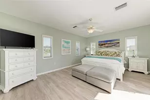 201 57th St, Holmes Beach, FL 34217 - Photo 27