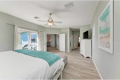 201 57th Street, Holmes Beach, FL 34217 - Photo 29