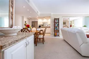 1212 Benjamin Franklin Dr, Sarasota, FL 34236 - Photo 7