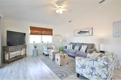 2506 Avenue C Avenue #B, Bradenton Beach, FL 34217 - Photo 5