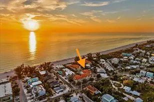 7316 Gulf Dr, Holmes Beach, FL 34217 - Photo 1