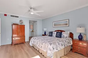 1212 Benjamin Franklin Dr, Sarasota, FL 34236 - Photo 25