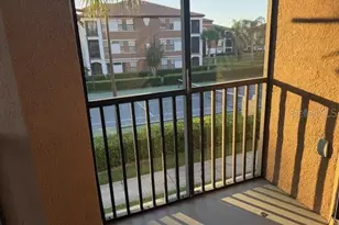 8387 38th St Cir E, Sarasota, FL 34243 - Photo 9