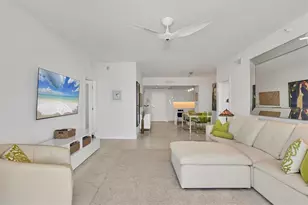 1800 Benjamin Franklin Dr, Sarasota, FL 34236 - Photo 9