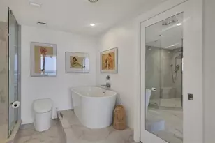 1800 Benjamin Franklin Dr, Sarasota, FL 34236 - Photo 21