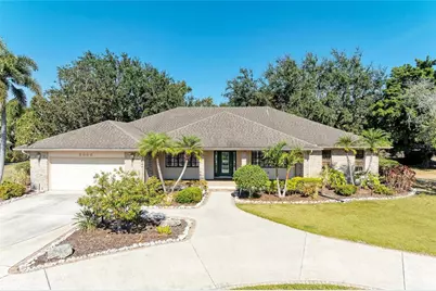 5668 Country Lakes Drive, Sarasota, FL 34243 - Photo 7
