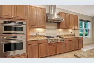 8101 Gabanna Drive, Sarasota, FL 34231 - Photo 15