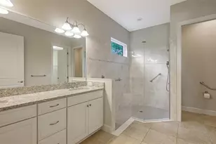 8101 Gabanna Dr, Sarasota, FL 34231 - Photo 25