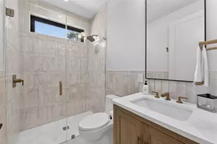 2311 Grove St, Sarasota, FL 34239 - Photo 17